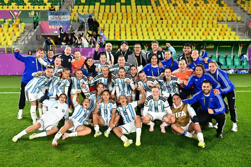 Argentina advance dramatically, Brazil and Poland stay perfect