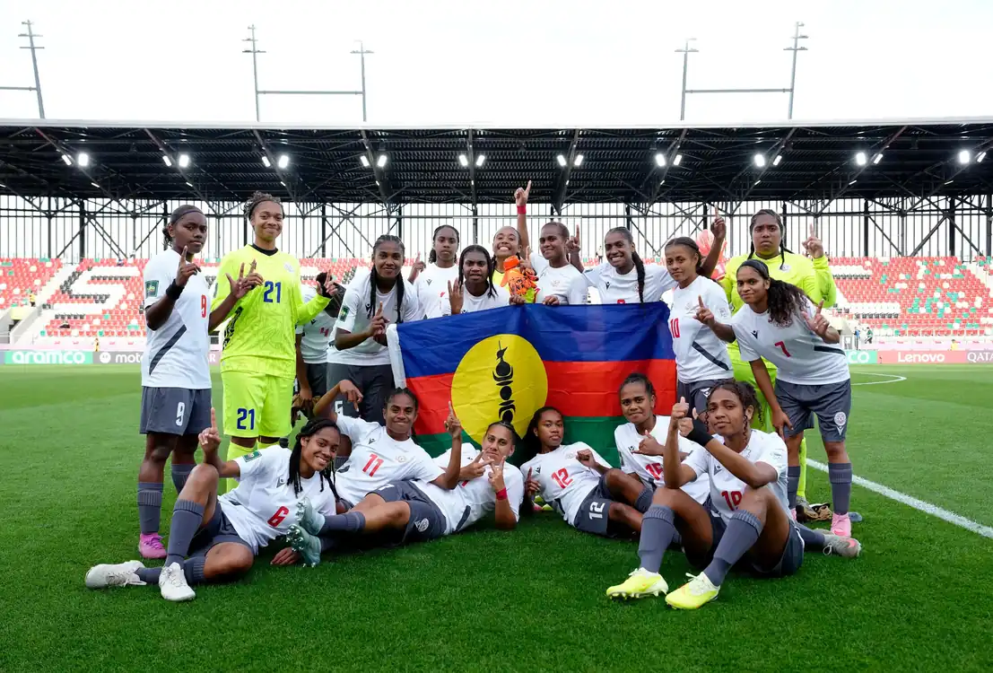 New Caledonia gain strength from China PR resistance
