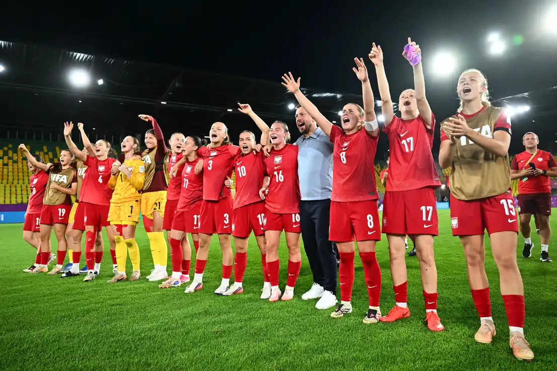 Poland in tears of joy after reaching knockouts 
